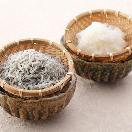 크라운 팔레스 치류 호텔 외부 사진